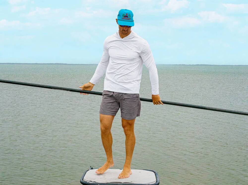 NEW CRIQUET men's hoodie sun shirt in bright white